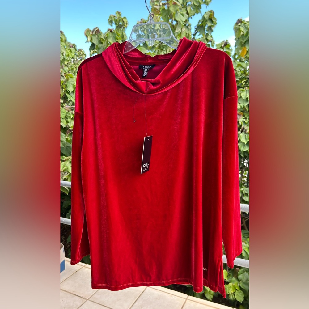 NWT JONES NEW YORK Red Festive Holiday  Velour Turtleneck Tunic Sweater Size M